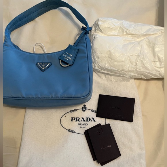 Prada Re-Edition 2000 Mini Bag
Nylon Periwinkle Blue - Picture 5 of 6
